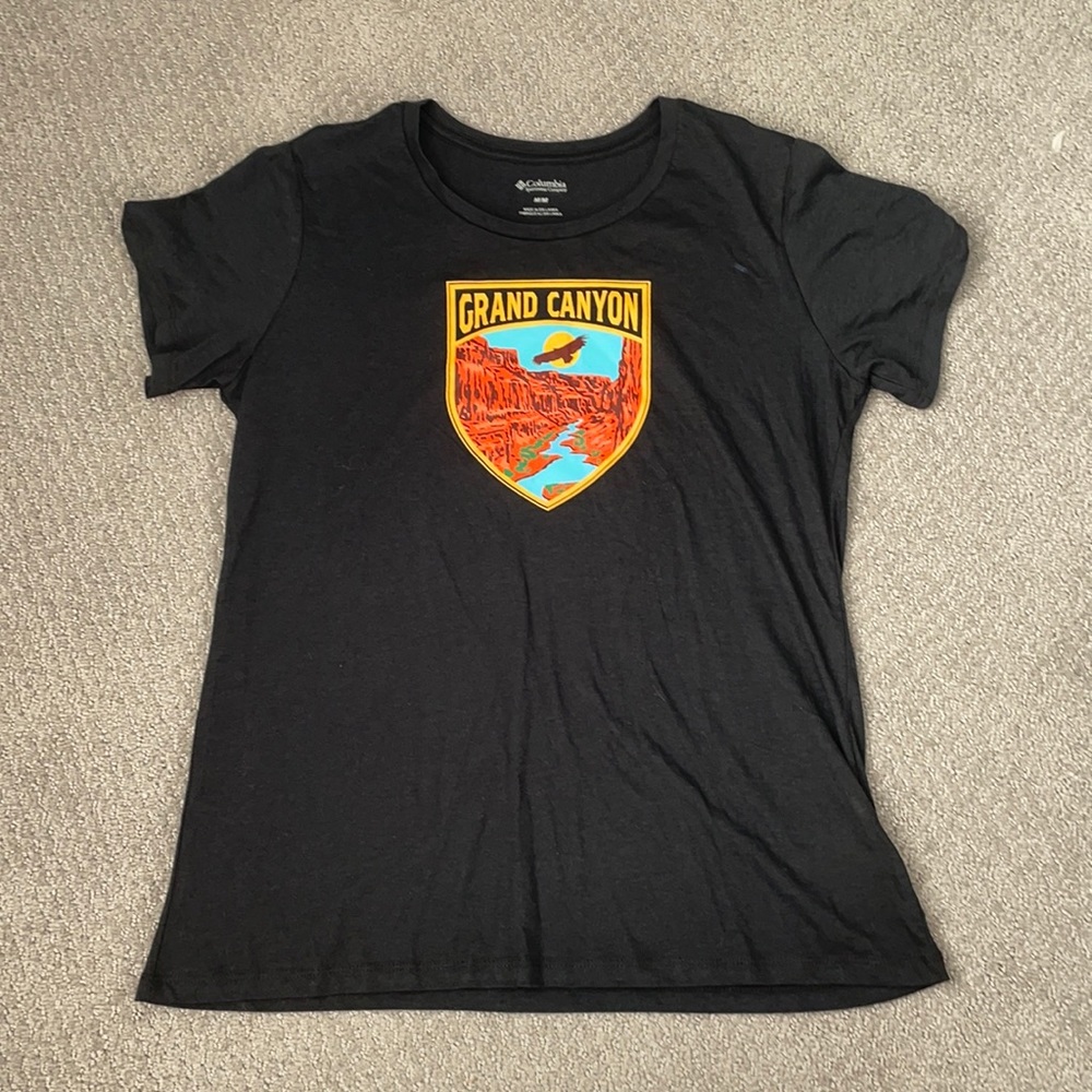 2 Columbia T shirts